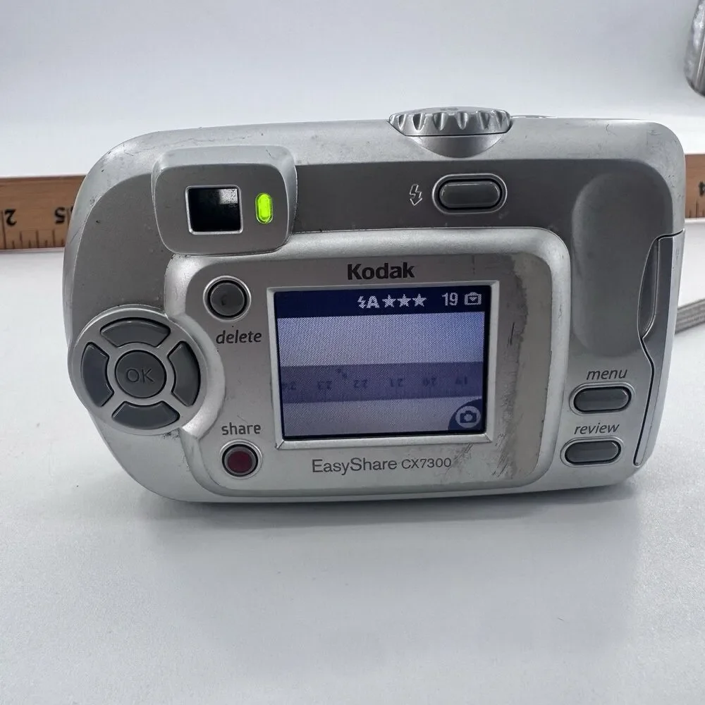 Kodak EasyShare CX7300 - Y2K Vintage Digital Camera Tested Fast Shipping